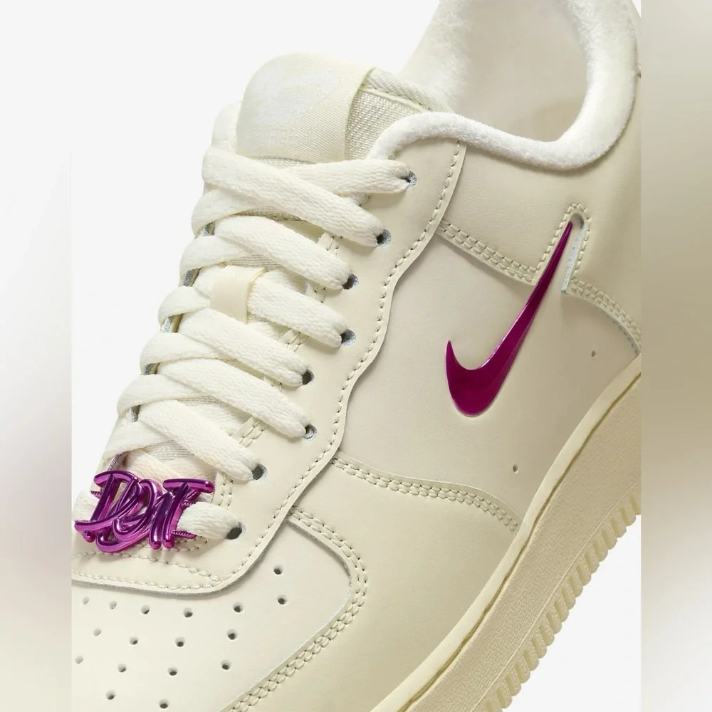 Nike Air Force 1 Women's Sneakers - Cream and‎ Pink